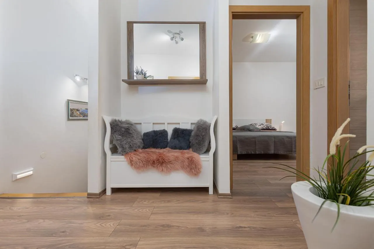 Kuca Lana Apartment Medulin