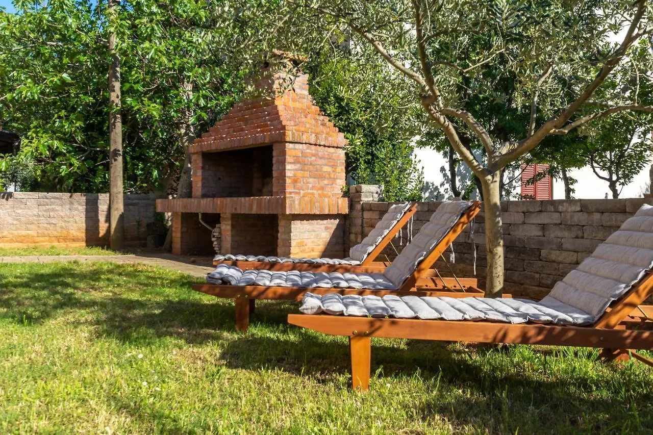 Kuca Lana Apartment Medulin 0*,  Croatia