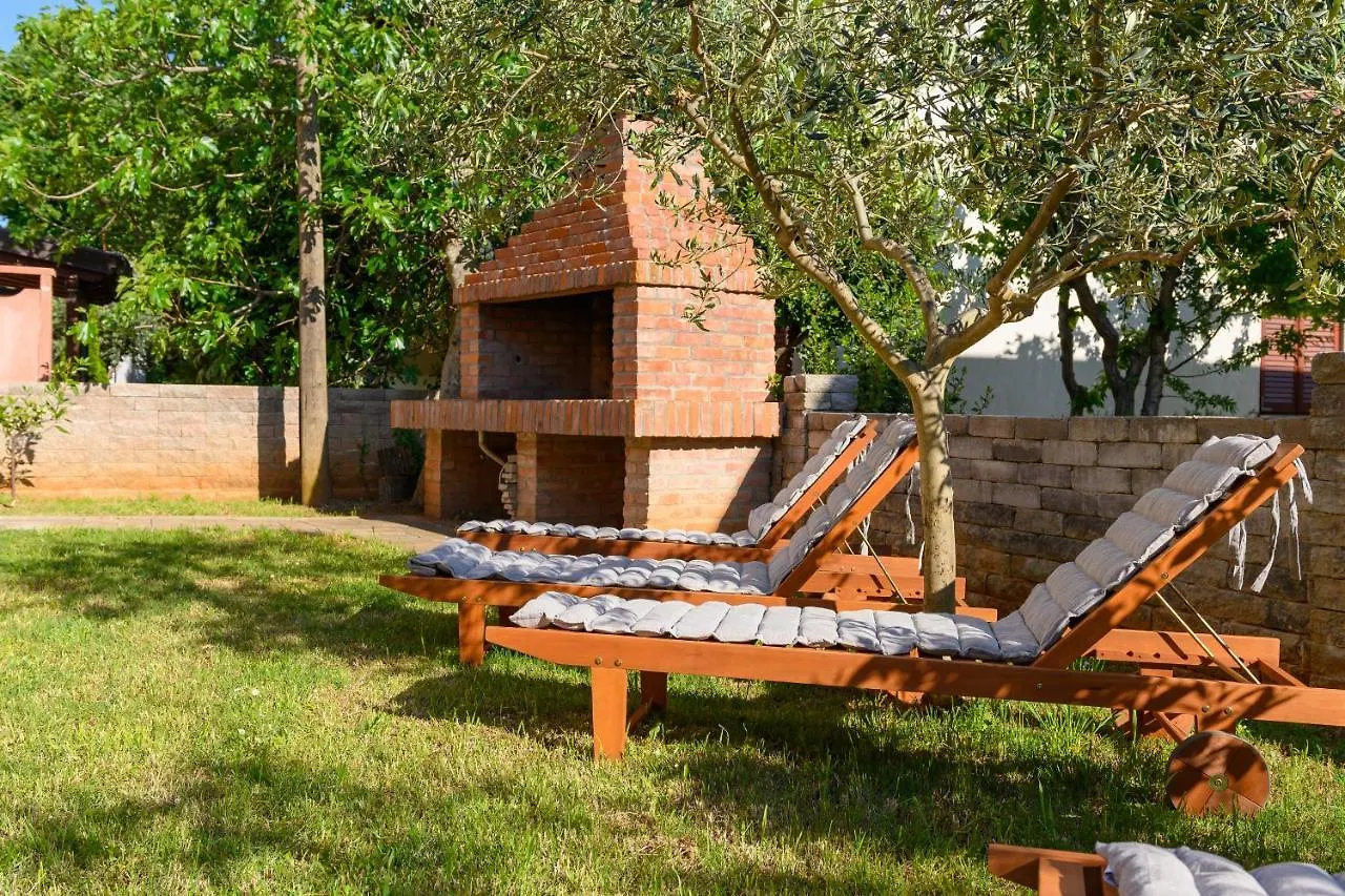 Kuca Lana Apartment Medulin 0*,  Croatia