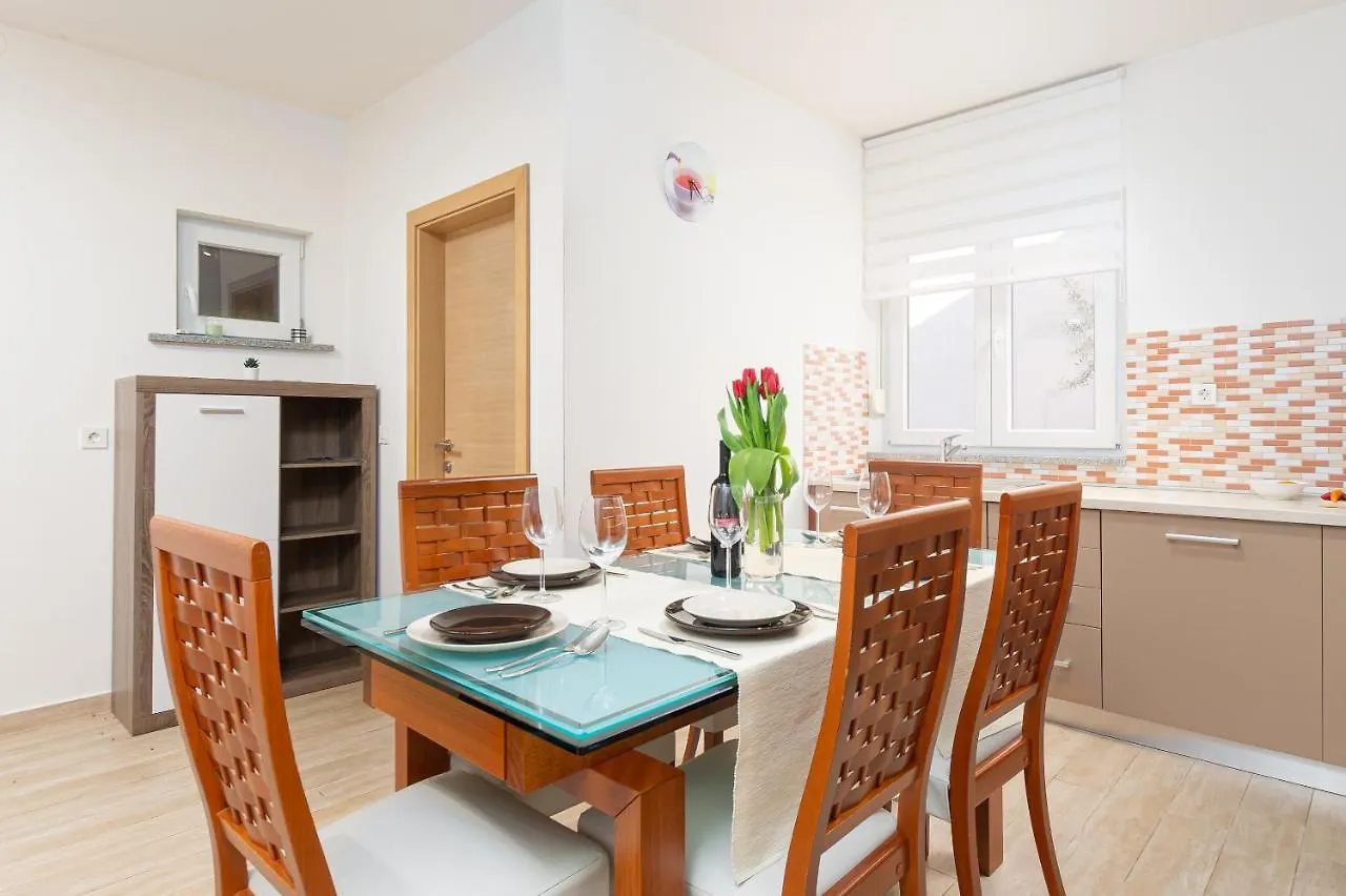 Kuca Lana Apartment Medulin 0*,